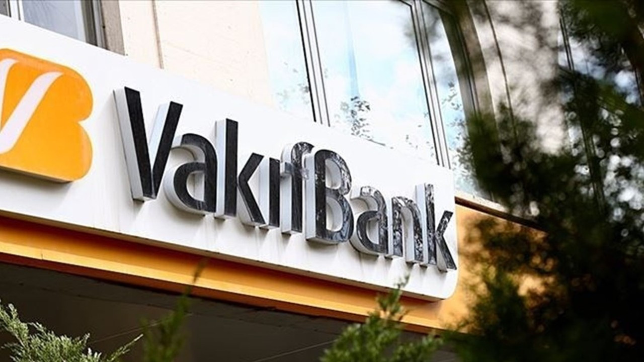 Vakıfbank vatandaşın imdadına 11 maaş tutarında nakit desteğiyle yetişiyor