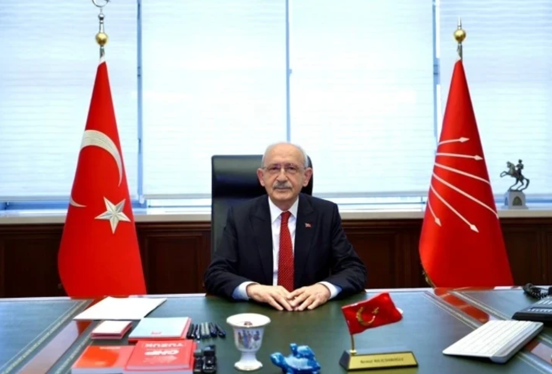 Kılıçdaroğlu: “Bu partiyi pavyon masalarında meze etmeye çalıştılar”