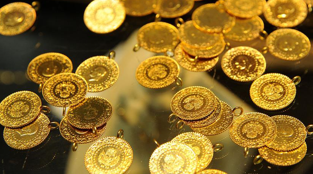 Altın fiyatları çakıldı: 2,5 ayın en düşük seviyesinde…