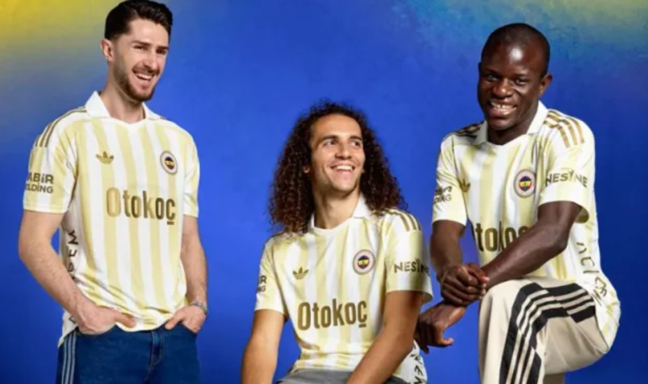 Fenerbahçe’nin yeni formaları kapış kapış gitti! Rekor ciro geldi