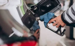 Akaryakıt fiyatlarında tabela değişti: Motorine indirim geldi