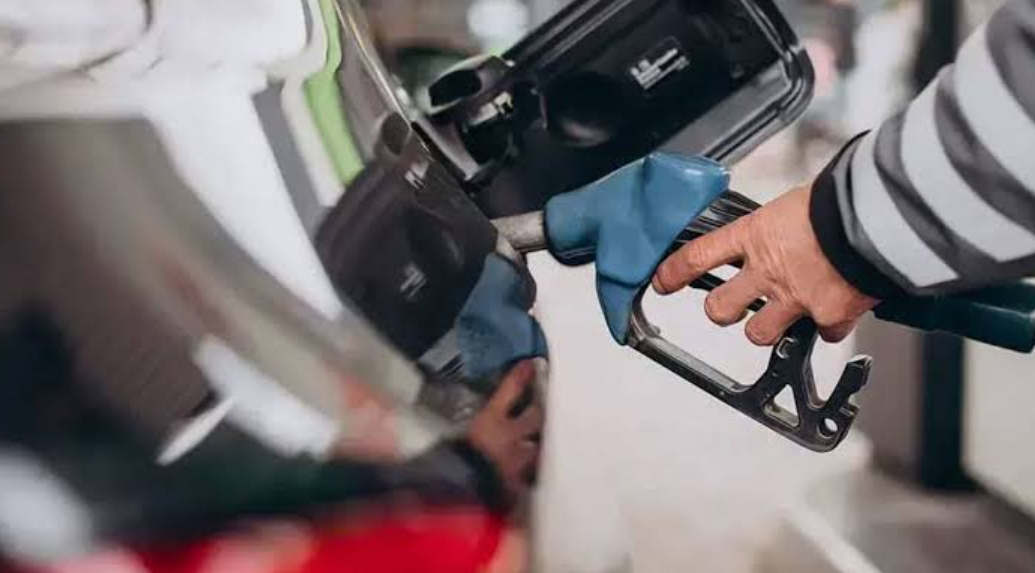 Akaryakıt fiyatlarında tabela değişti: Motorine indirim geldi