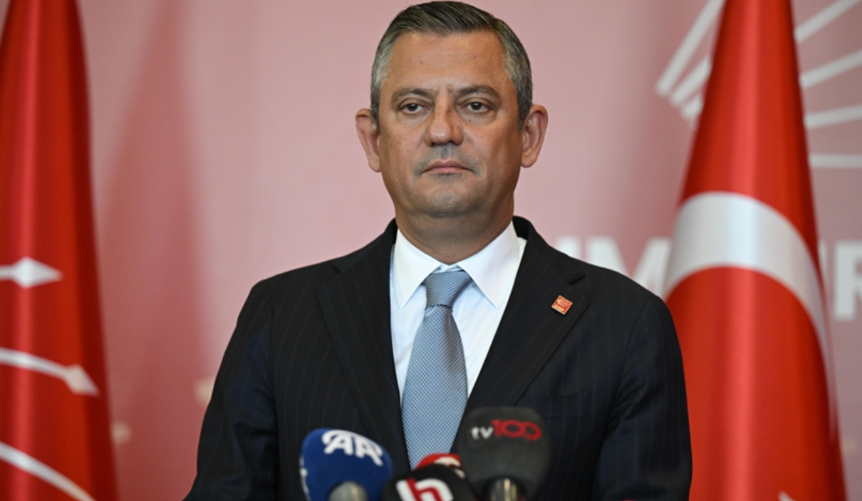 Özgür Özel CHP’den ayrılıyor mu? İşte kulisleri karıştıran iddia…